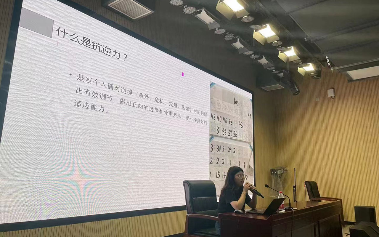 召陵董玉娣中学